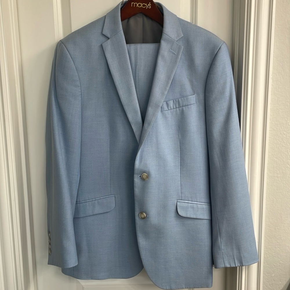 Men’s suit